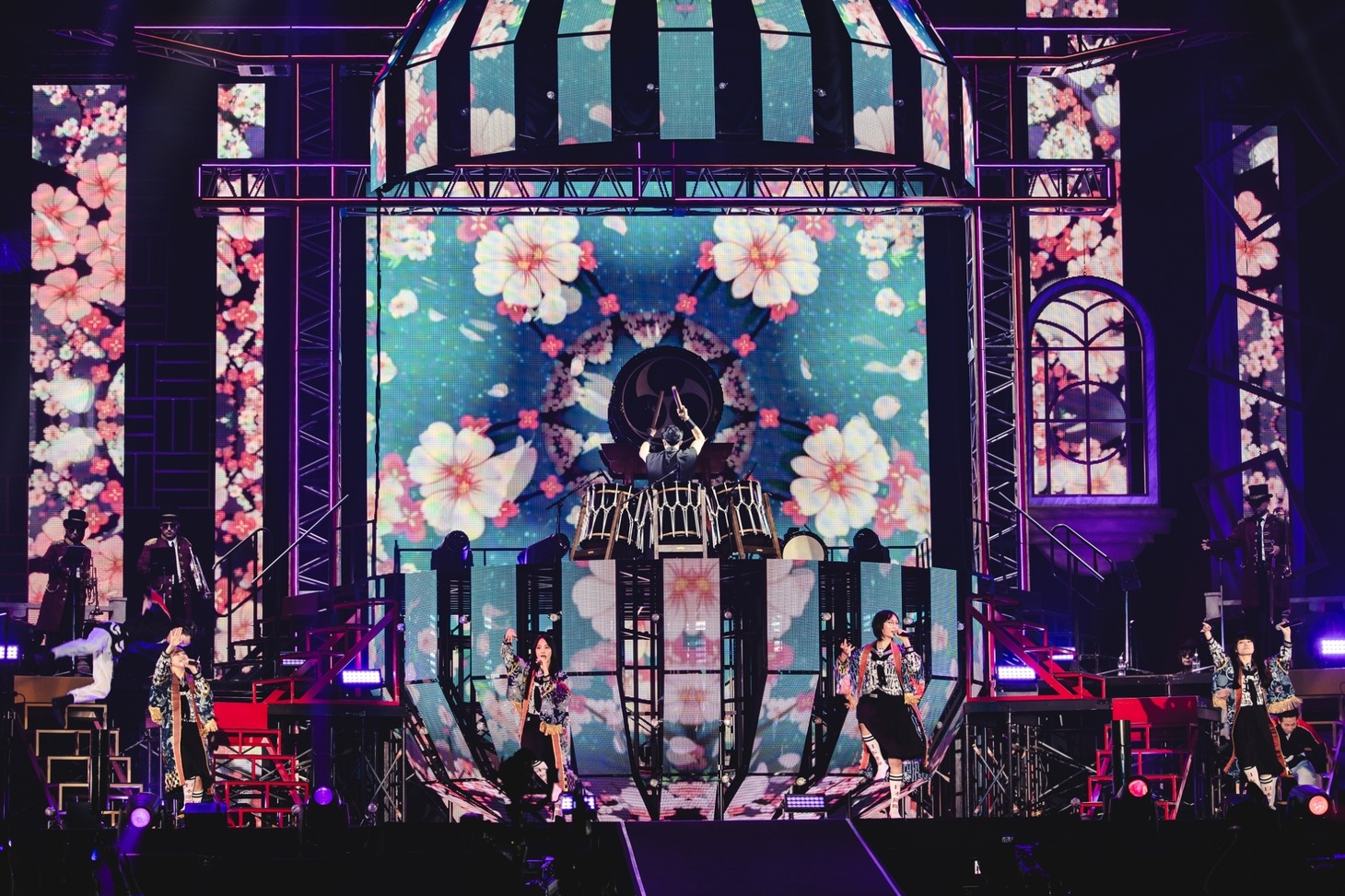 新しい学校のリーダーズ「NIPPON Calling Tour 2024」東京・国立代々木競技場第一体育館公演の様子。（撮影：マッサン）