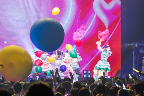 割れた風船に驚く#ババババンビ。