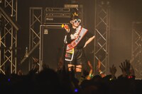 12月22日が誕生日の朱李（B）。（撮影：冨田味我）