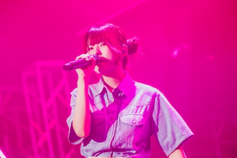 理名（Vo）（撮影：冨田味我）