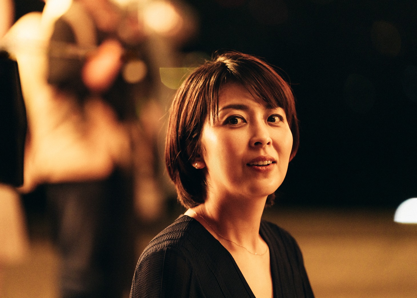 映画「ファーストキス　1ST KISS」のワンシーン。 (c)2025「1ST KISS」製作委員会