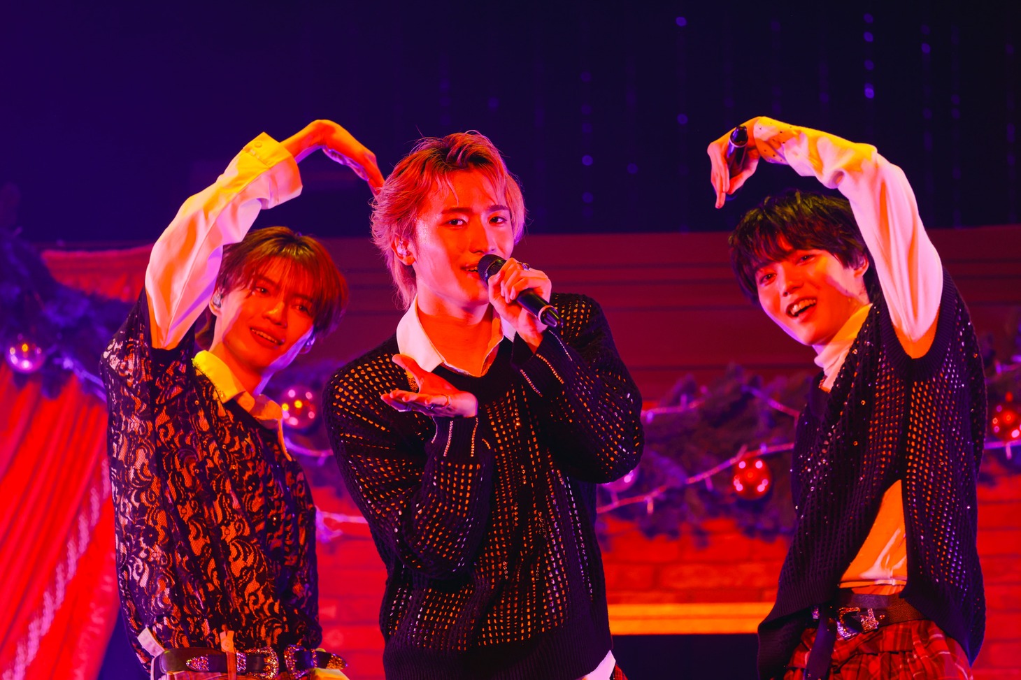 左から杢代和人、桜木雅哉、小泉光咲。（撮影：HannaTAKAHASHI）