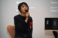 ゲストキュレーターの難波祐子氏。