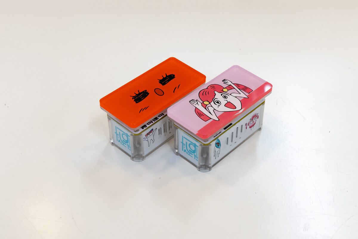 SUSHI BEAT 寿司蓮司」の2貫セット。 - ORANGE RANGEが明和電機の寿司 