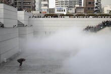 田中泯 場踊りat 坂本龍一＋中谷芙二子＋高谷史郎《LIFE-WELL TOKYO》霧の彫刻 #47662（撮影：平間至）