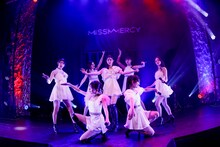 12月21日に開催された「MISS MERCY 4th ONEMAN LIVE『MERRY MERRY MERCY』」の様子。