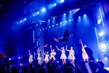 12月21日に開催された「MISS MERCY 4th ONEMAN LIVE『MERRY MERRY MERCY』」の様子。