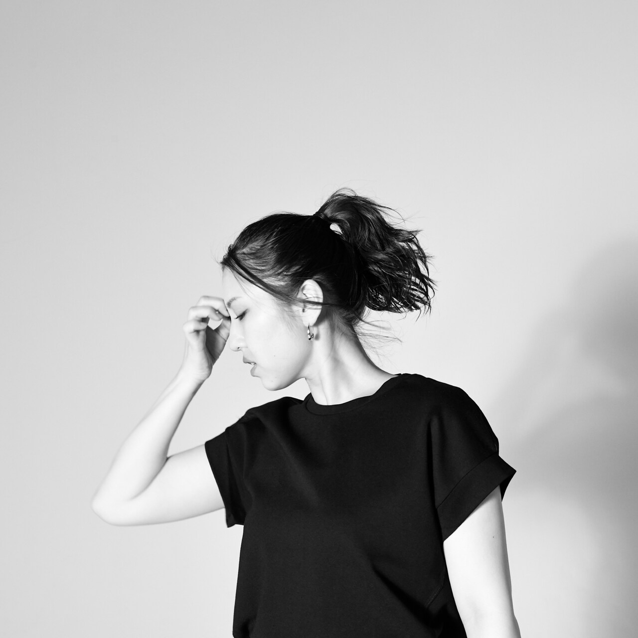 阿部真央、アナログ盤限定だった「いつの日も」アコースティックVer.配信