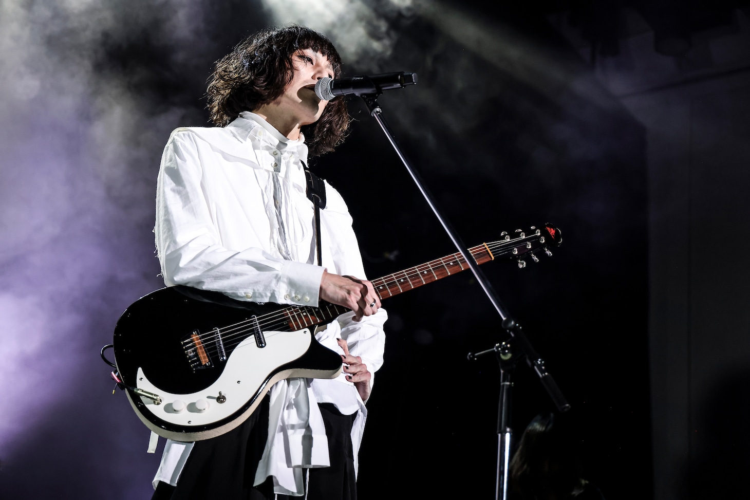 志磨遼平（Vo, G）（撮影：森好弘）