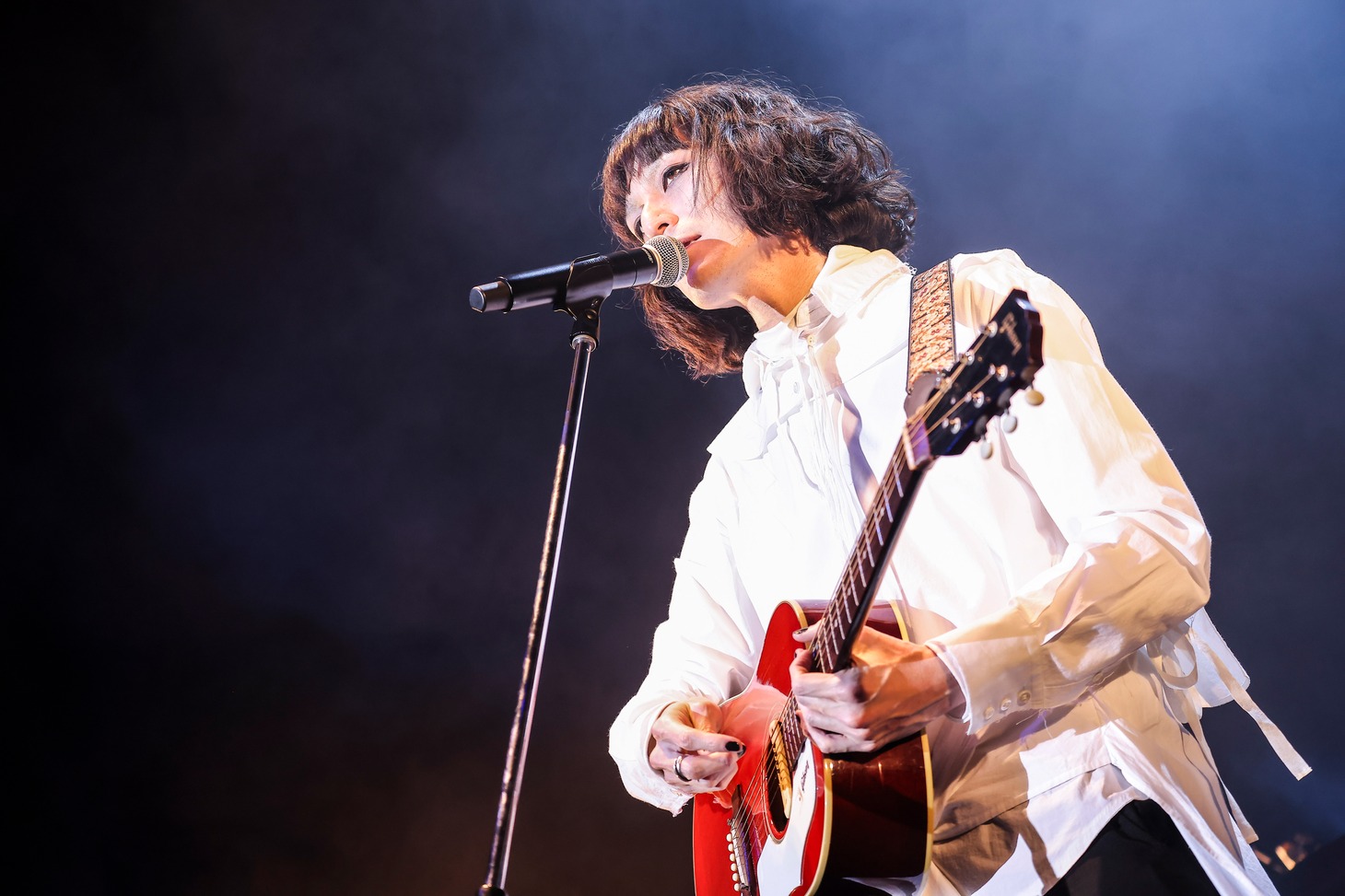 志磨遼平（Vo, G）（撮影：森好弘）