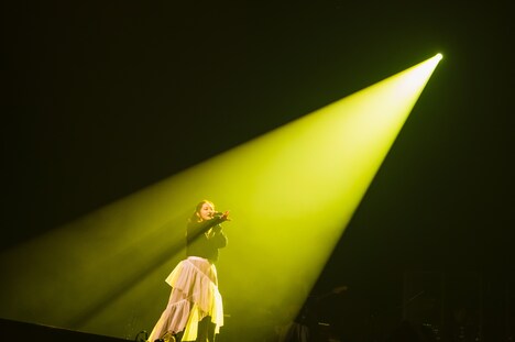 楠木ともり（撮影：ハヤシマコ）