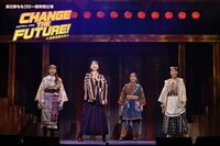 「第2回ももクロ一座特別公演『CHANGE THE FUTURE！～未来を変えろ～』LIVE Blu-ray」トレイラー映像より。