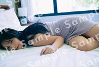 与田祐希（乃木坂46）3rd写真集「ヨーダ」紀伊国屋書店通常版購入特典ポストカード（撮影：細居幸次郎）