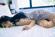 与田祐希（乃木坂46）3rd写真集「ヨーダ」紀伊国屋書店通常版購入特典ポストカード（撮影：細居幸次郎）