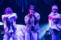 WATWINGのライブの様子。（撮影：曽我美芽）