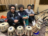 左からレキシ、ニセレキシ、元気出せ!遣唐使。