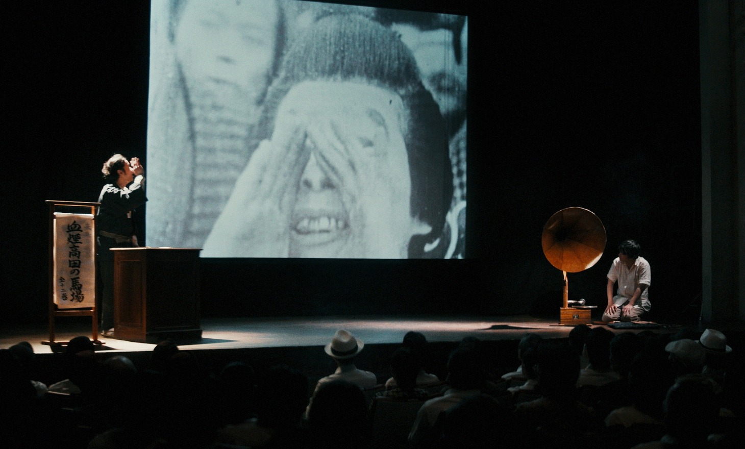「BAUS 映画から船出した映画館」より。