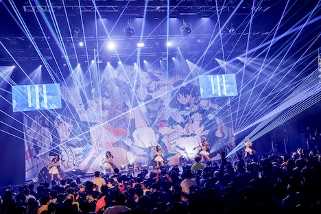 「Devil ANTHEM. 10th Anniversary ONE MAN LIVE『Miraculous Trajectory～すべてが奇跡だった～』」の様子。（撮影：笹森健一）