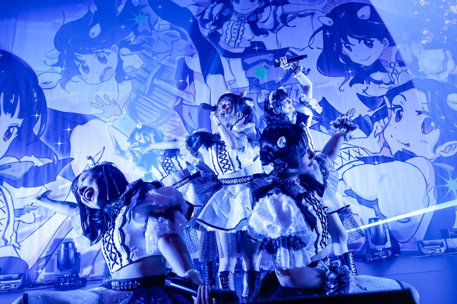 「Devil ANTHEM. 10th Anniversary ONE MAN LIVE『Miraculous Trajectory～すべてが奇跡だった～』」の様子。（撮影：笹森健一）