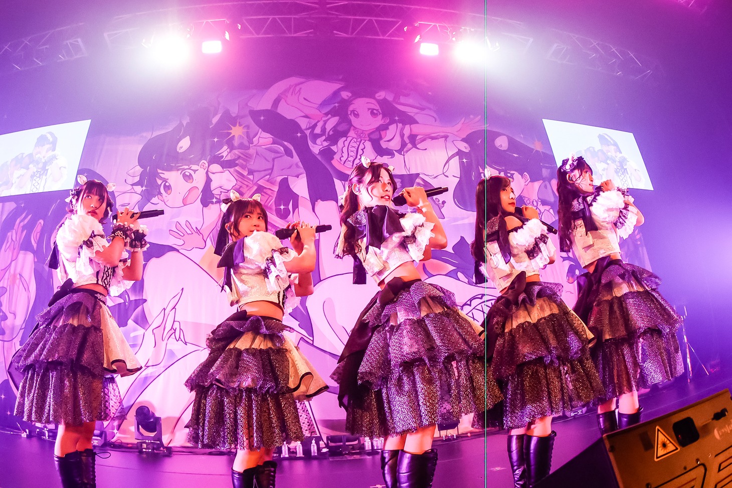 「Devil ANTHEM. 10th Anniversary ONE MAN LIVE『Miraculous Trajectory～すべてが奇跡だった～』」の様子。（撮影：笹森健一）