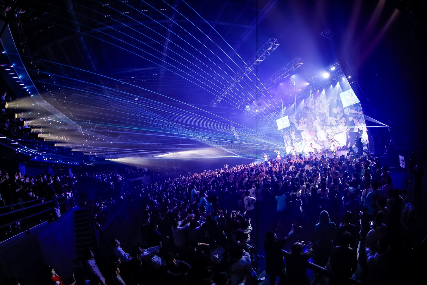 「Devil ANTHEM. 10th Anniversary ONE MAN LIVE『Miraculous Trajectory～すべてが奇跡だった～』」の様子。（撮影：笹森健一）