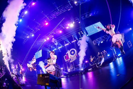 「Devil ANTHEM. 10th Anniversary ONE MAN LIVE『Miraculous Trajectory～すべてが奇跡だった～』」の様子。（撮影：笹森健一）