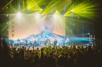 ハナレグミ「ホールでGOOD DAY」東京公演の様子。