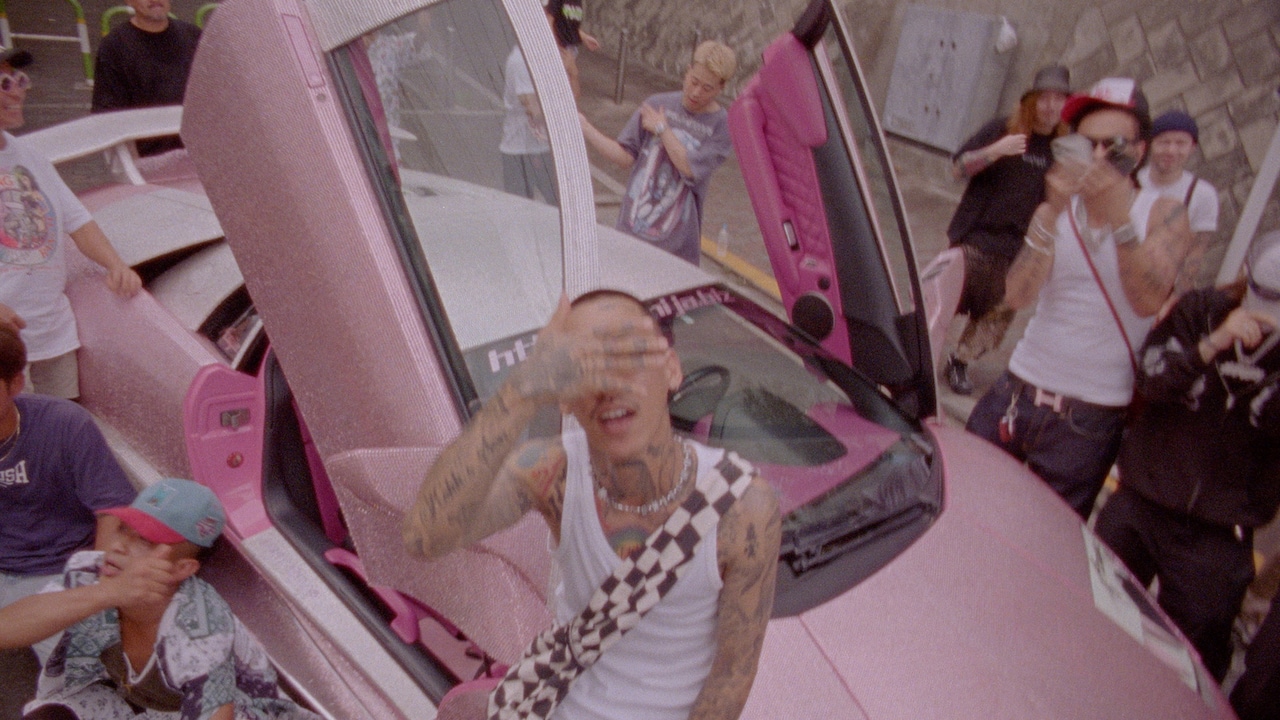 千葉雄喜の1stアルバムより「パンパンなフロア」MV公開、BlackEyePatchとのコラボアイテム販売