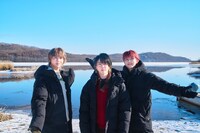 北海道川上郡標茶町へ向かうMrs. GREEN APPLE。 ©TBS