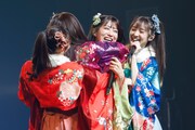 TEAM SHACHI「決戦の鯱詣2025 ～ポジティブ・エキサイティング・ソウル・ライブ」の様子。（撮影：笹森健一）