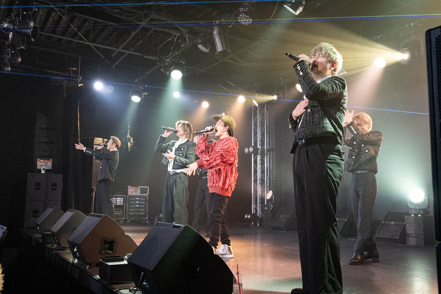 「Cool-X LIVE TOUR 2024『E/N』」の様子。