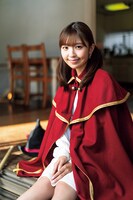 島倉りか。「別冊少年マガジン」2025年2月号より。