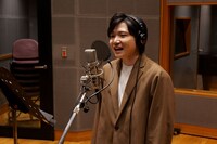 小山雄大のレコーディング風景。