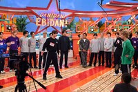 「FURE! FURE! 連続バドミントンラリー」の様子。