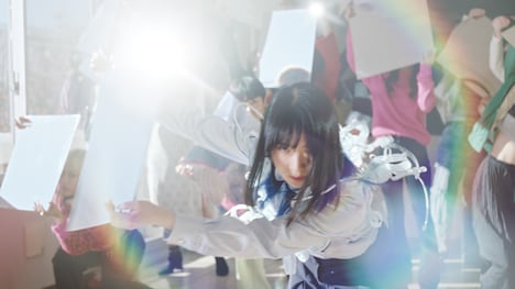 KANEBOの新CM「I HOPE. 希望」より。