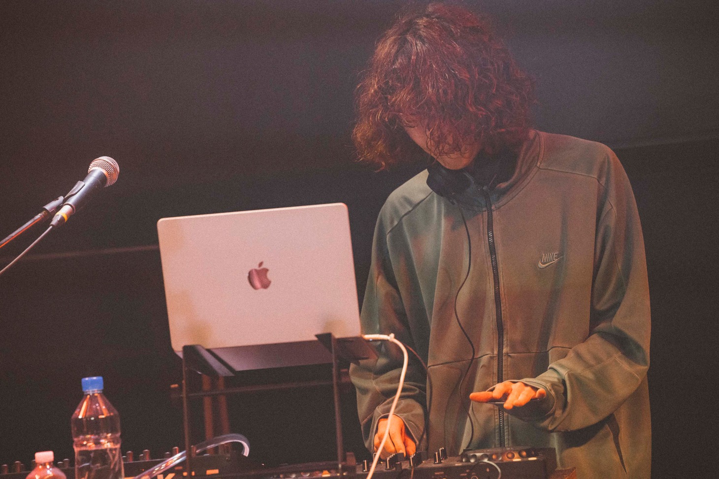 Ofeen（DJ）（撮影：横山マサト）