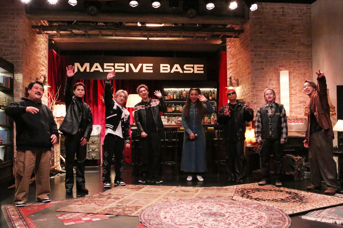左から鈴木もぐら、神谷健太、浦川翔平、Crystal Kay、LIKIYA、山本彰吾、陣。©フジテレビ