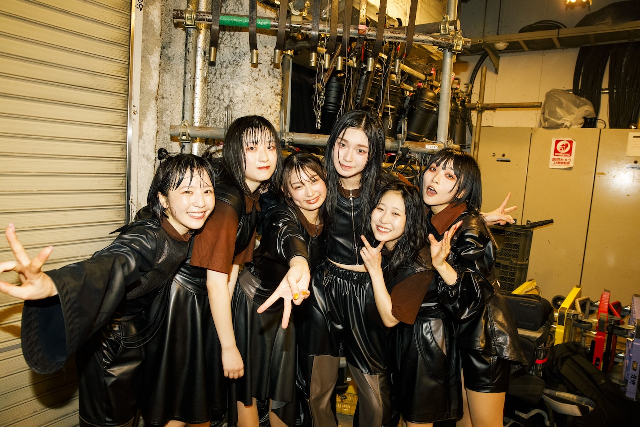 2023年7月のLIQUIDROOM公演後のBiS。（Photo by sotobayashi kenta）