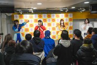 豆柴の大群のライブの様子。