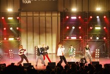 BiTE A SHOCK（Photo by sotobayashi kenta）