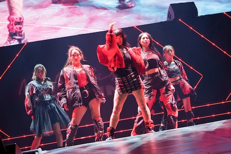 「No No Girls THE FINAL」より。