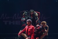 「No No Girls THE FINAL」より。