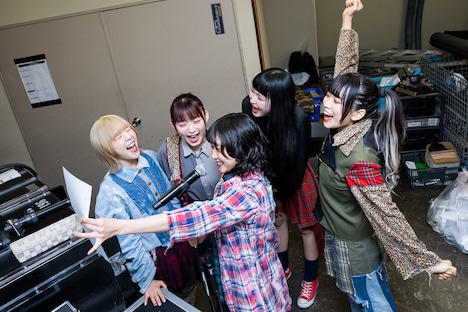 開演直前のBiS。