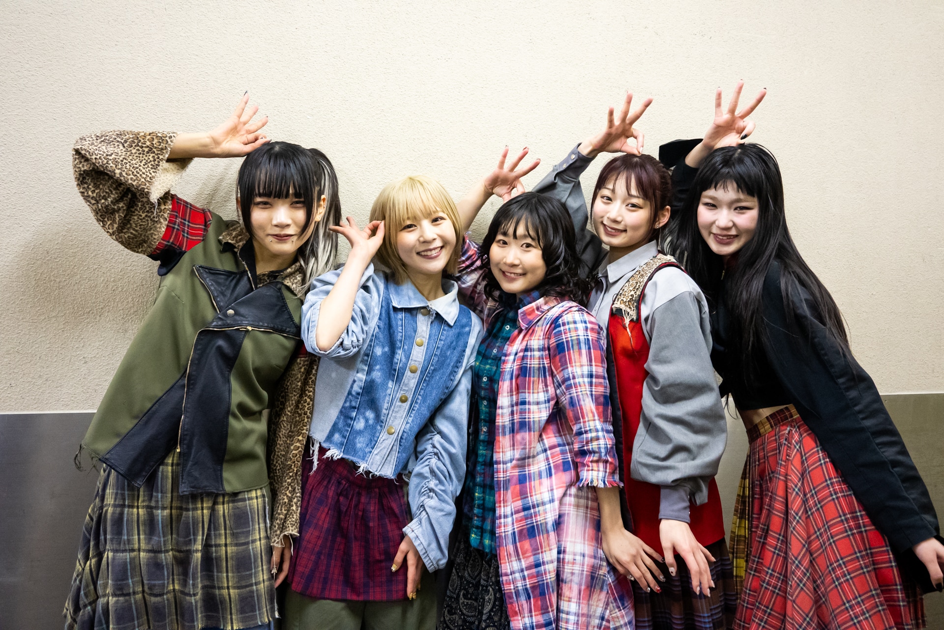 第3期BiSが日比谷野音でラストライブ終え解散、5人はそれぞれの未来へ