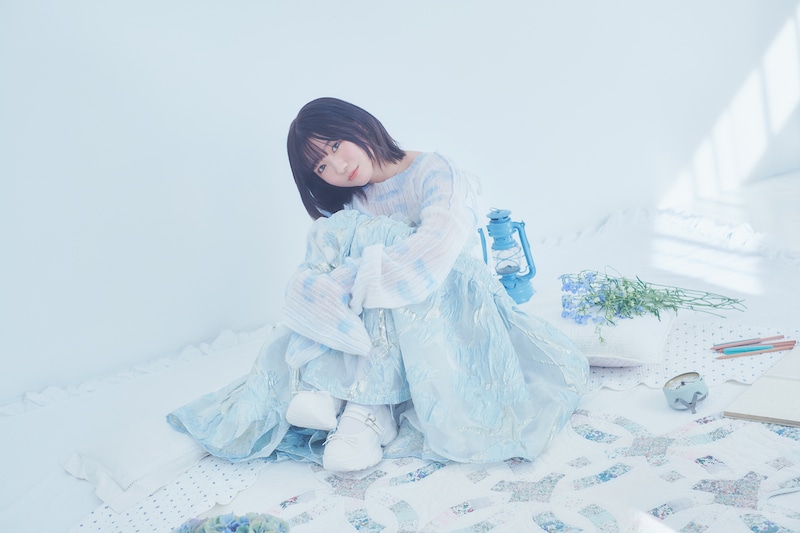 人気画像1位は「『ユイカ』が顔出し、大反響」より、『ユイカ』の実写アーティスト写真。