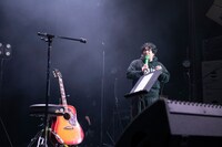 岡崎体育（Photo by MAYUMI）