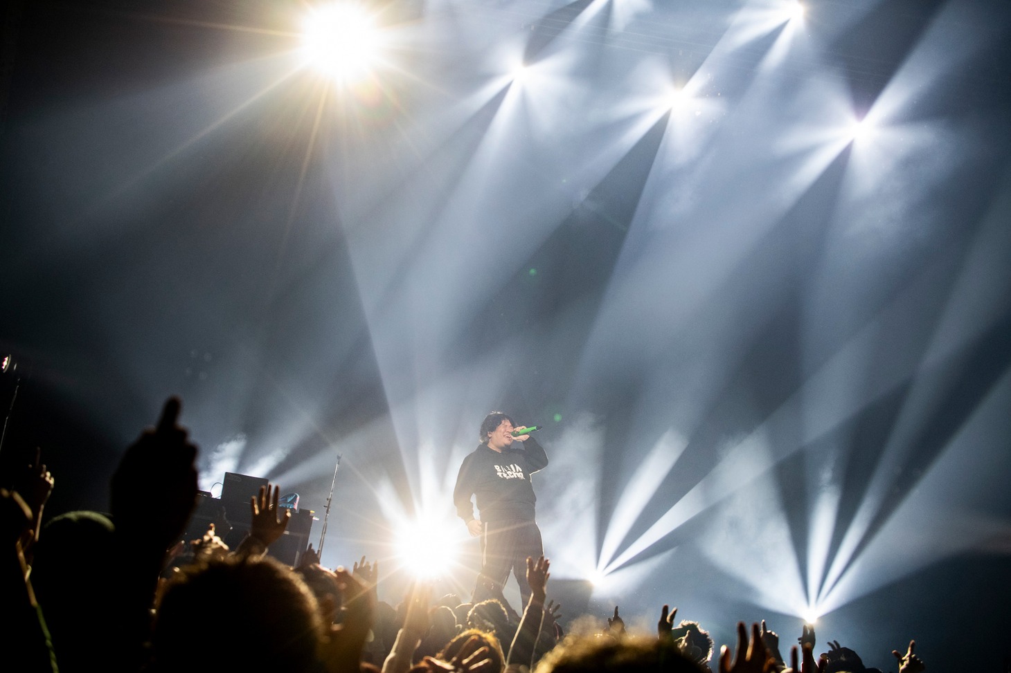 岡崎体育（Photo by MAYUMI）