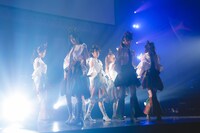 新曲「TOUTOI」を披露するukka。（撮影：江藤はんな［SHERPA+］）