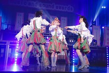 新曲「TOUTOI」を披露するukka。（撮影：江藤はんな［SHERPA+］）