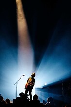 前田恭介（B）（撮影：浜野カズシ）